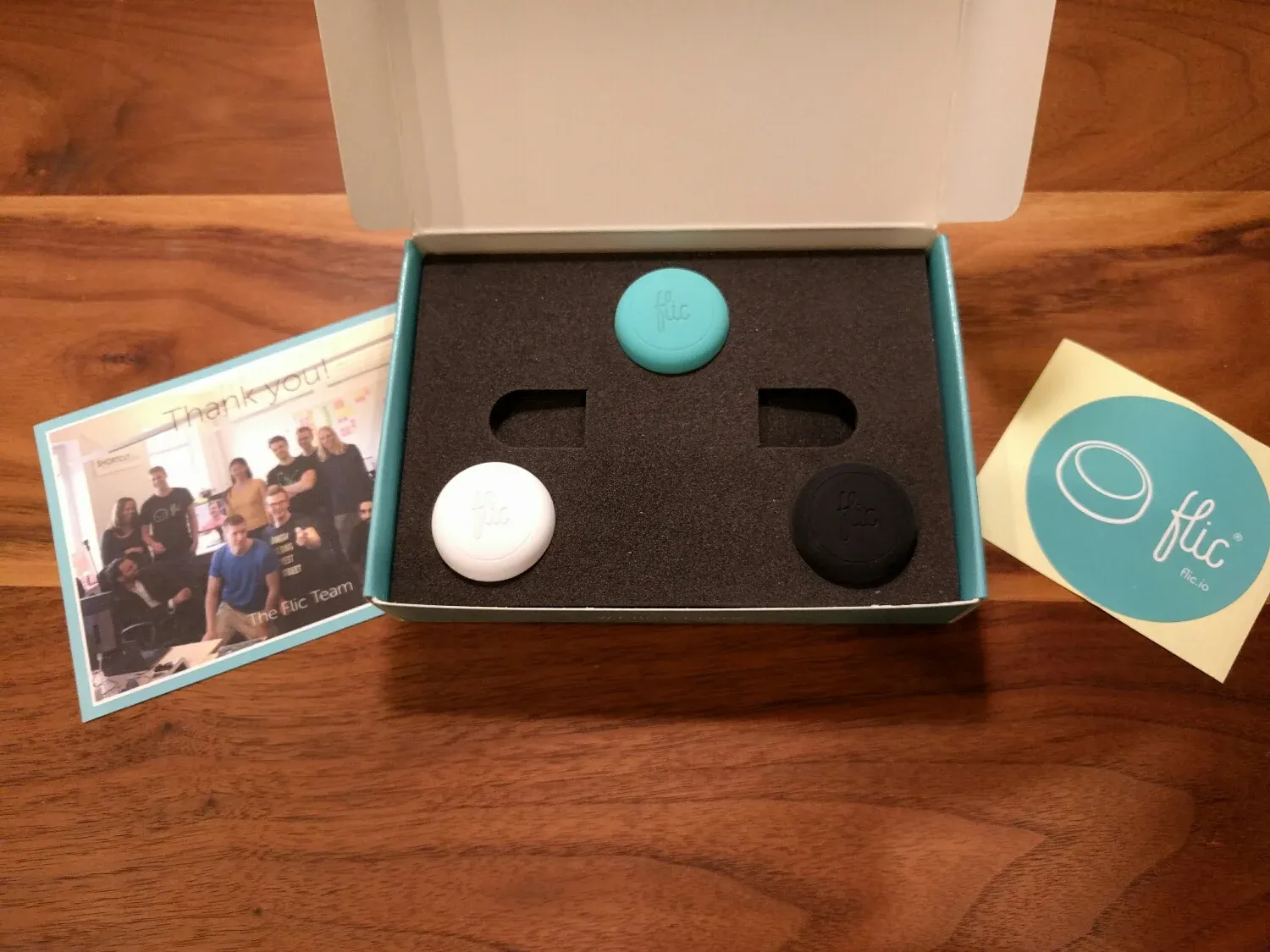 Button and unboxing.