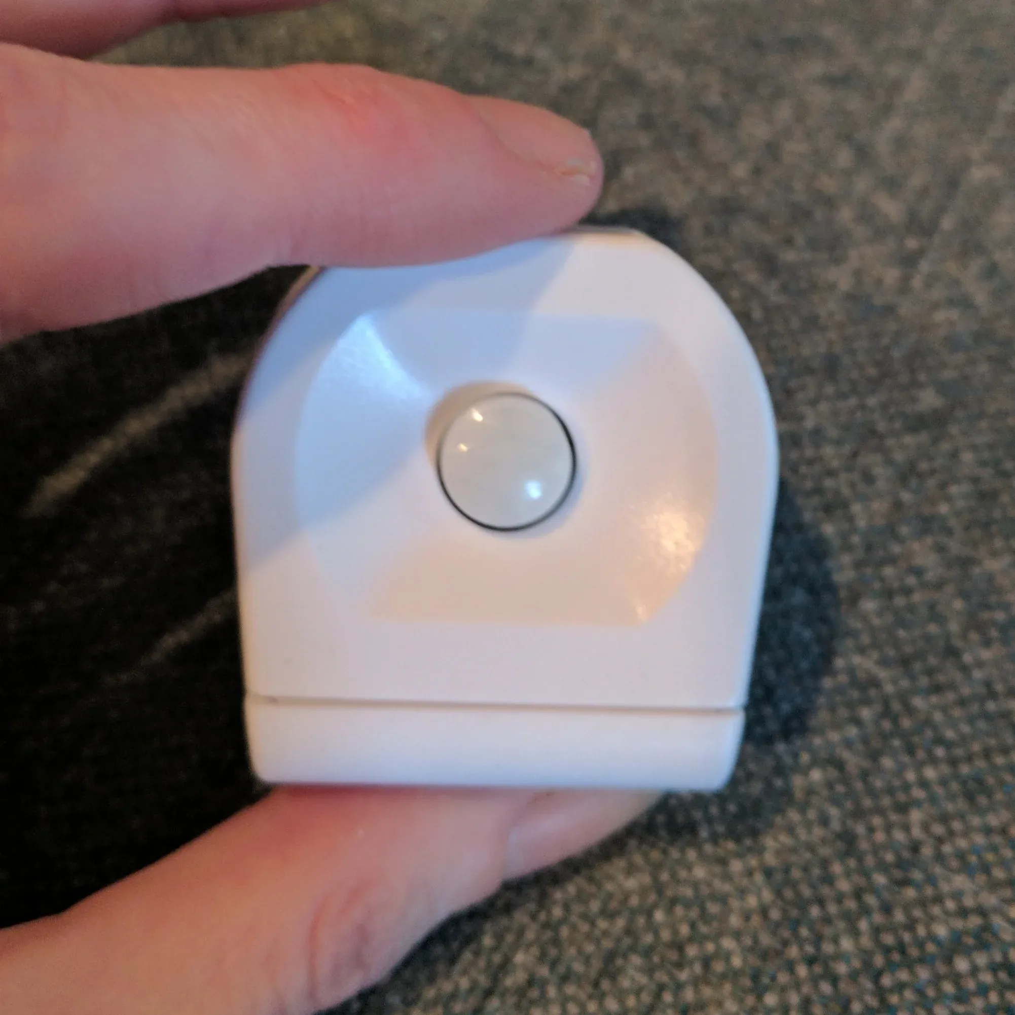 Discrete sized motion sensor